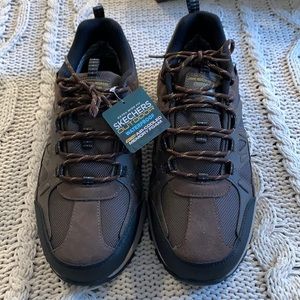 Men’s 11 EW Sketchers outdoor waterproof shoes